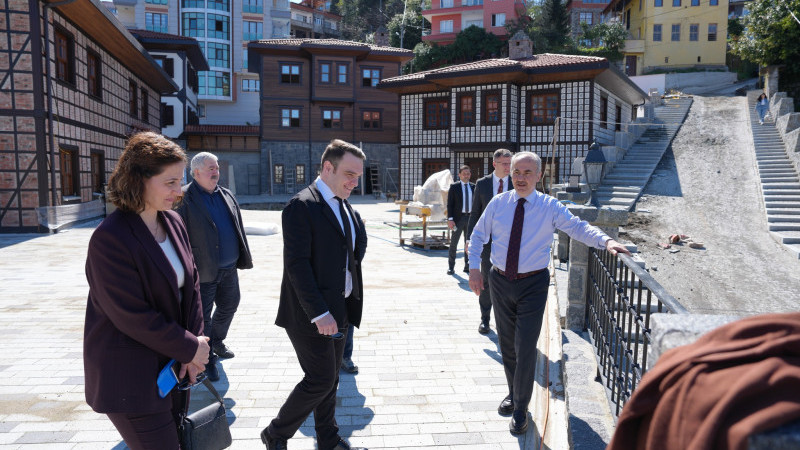 BAŞKAN METİN KÜLTÜR SOKAĞI PROJESİNİ YERİNDE İNCELEDİ